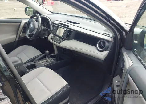 2017 Toyota Rav4 Xle z USA, uszkodzony, nr VIN 2T3RFREV3HW546345